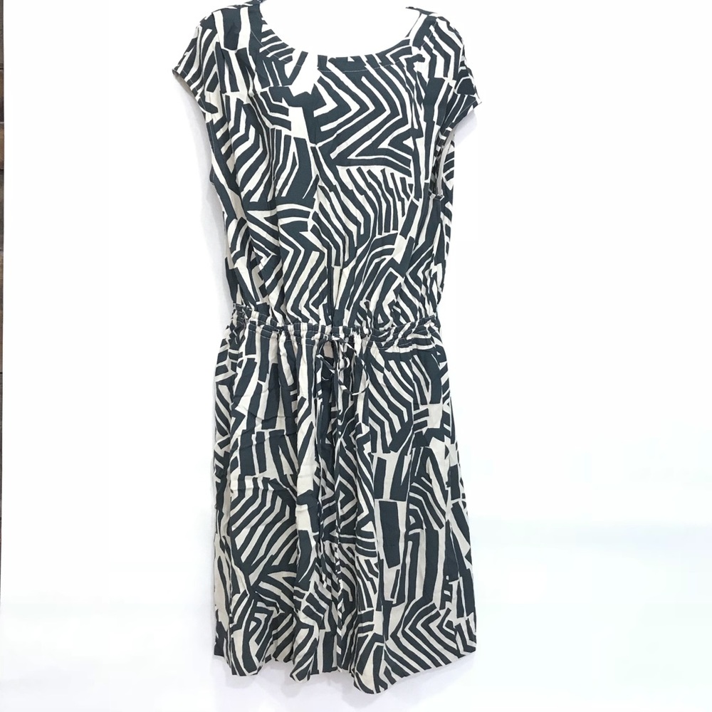 Ann Taylor Loft Large Beige Grey Dress